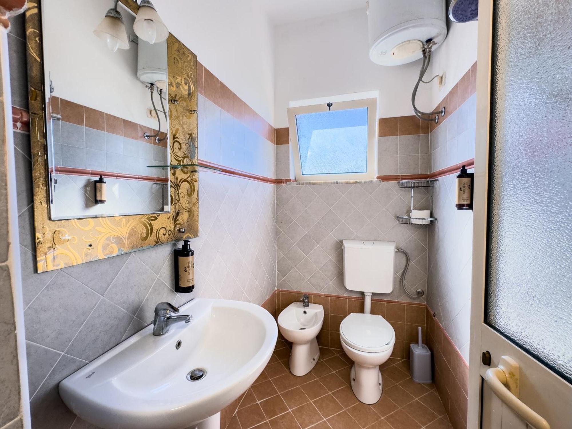 Shkodra Budget Hotel Phòng bức ảnh