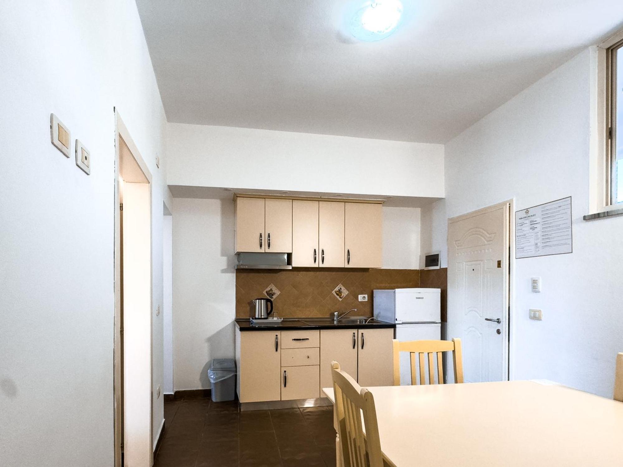 Shkodra Budget Hotel Ngoại thất bức ảnh