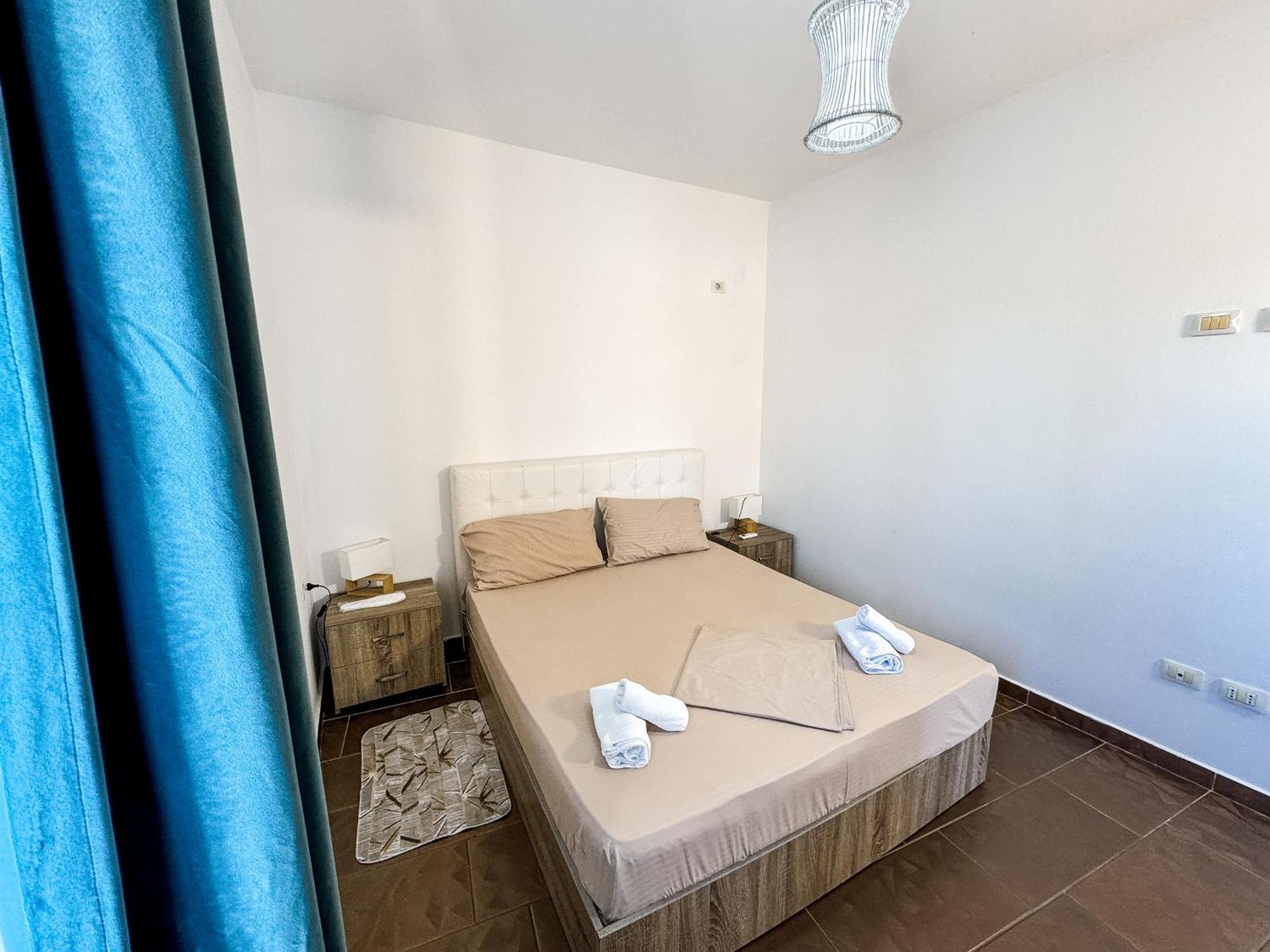 Shkodra Budget Hotel Ngoại thất bức ảnh