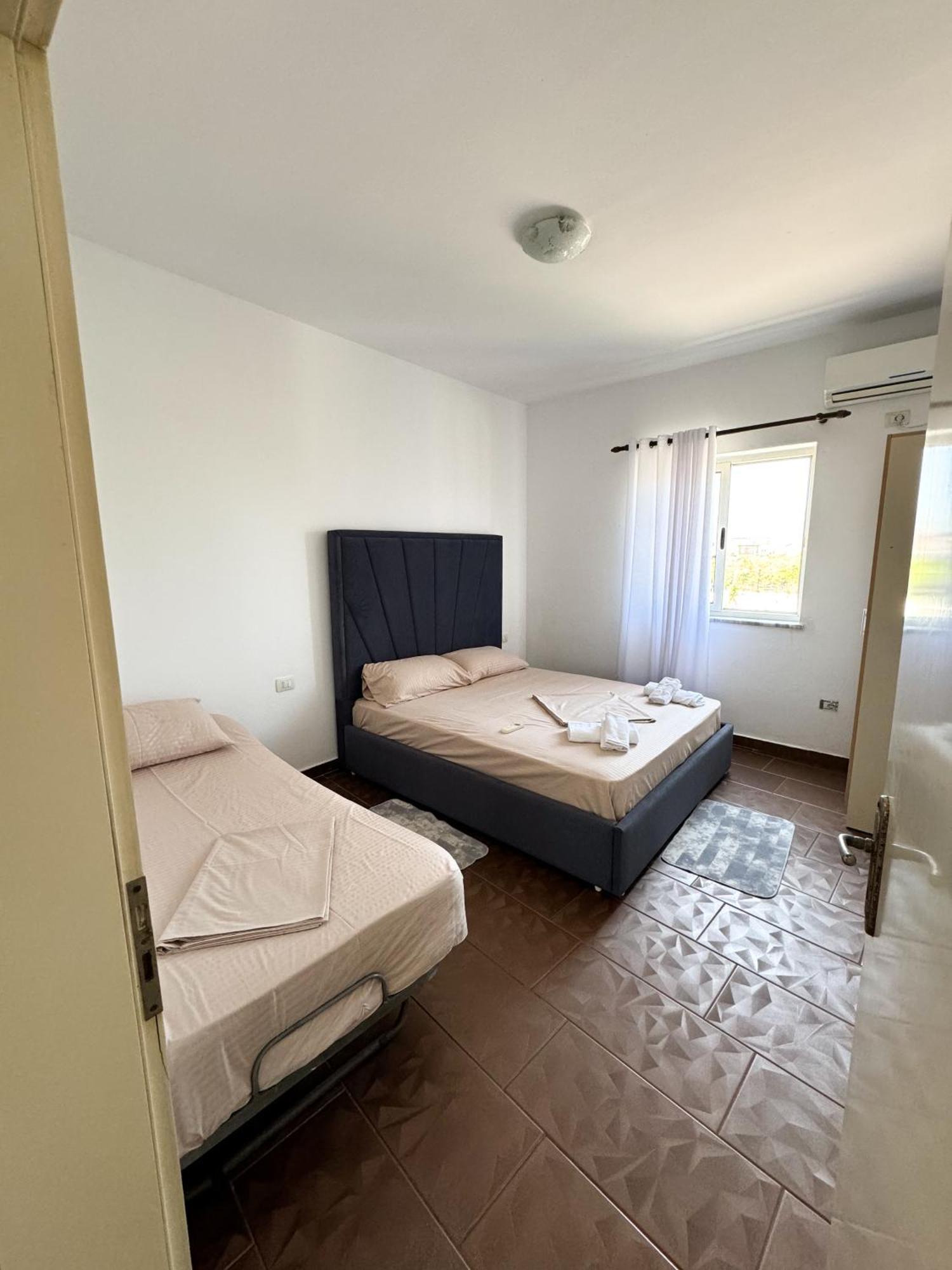 Shkodra Budget Hotel Ngoại thất bức ảnh